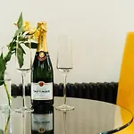Rigney Bank House, South Lakes Luxury דירה