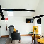 Rigney Bank House, South Lakes Luxury דירה