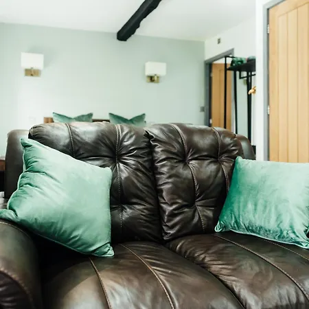 Rigney Bank House, South Lakes Luxury דירה